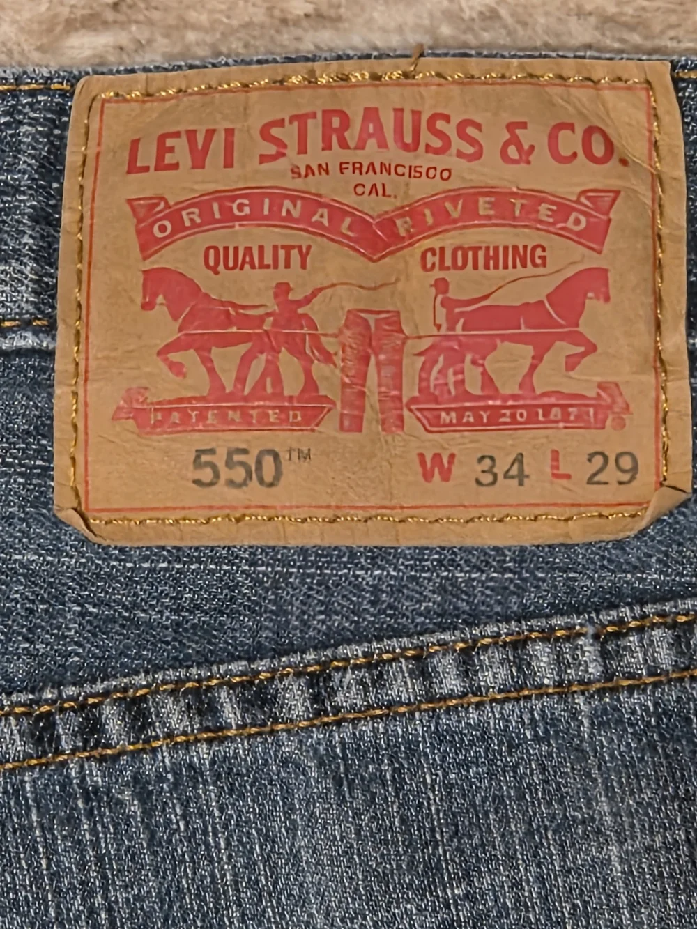 Levis relaxed fit